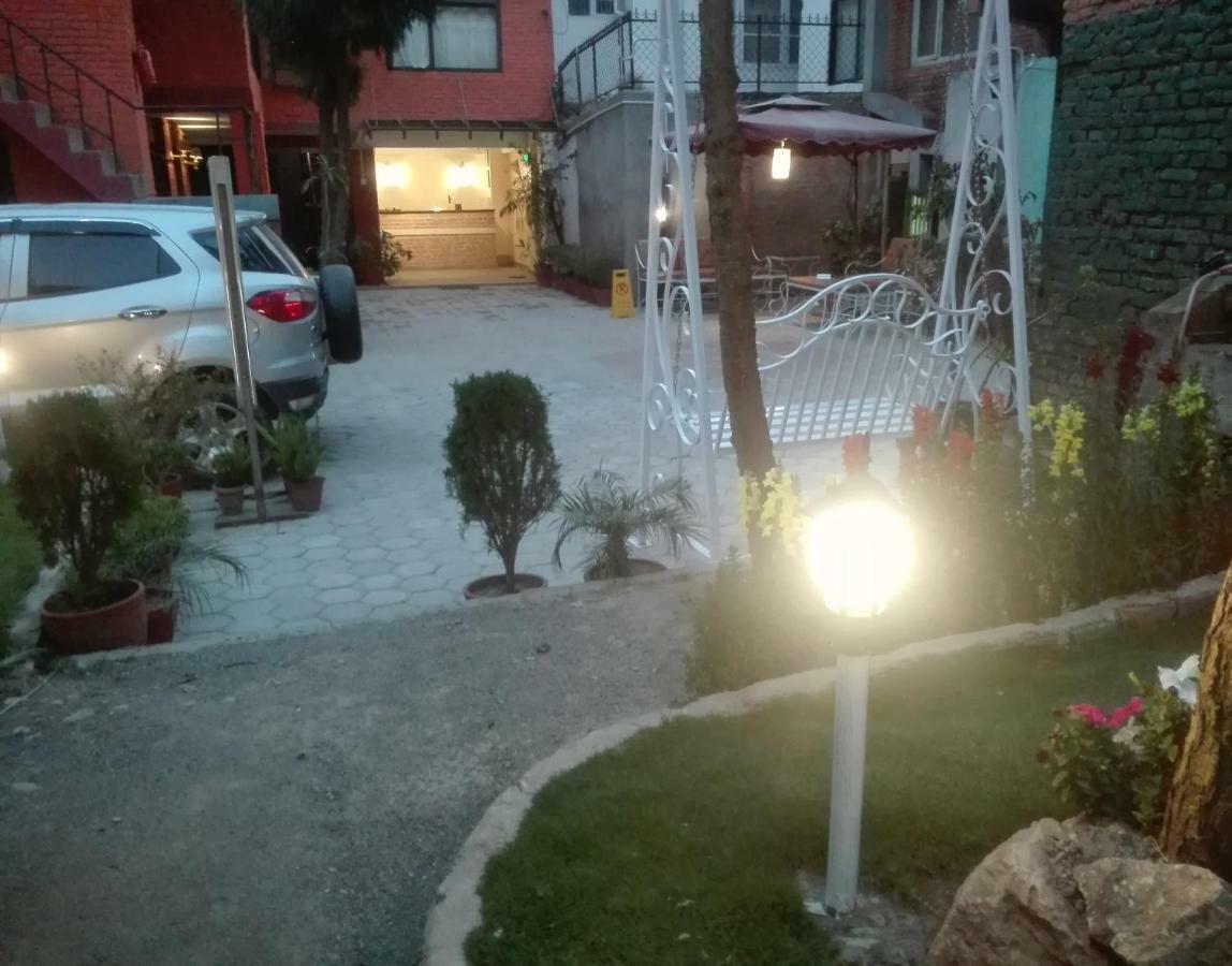 Hotel Siraaj Lalitpur المظهر الخارجي الصورة